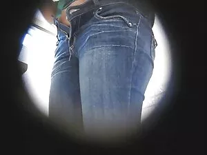Une femme sexy en vê ...