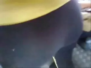 Oyeloca Busty latina ...
